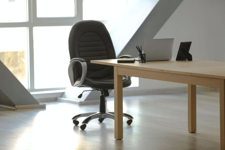 Tips Merawat Kursi Kantor Agar Tahan Lama